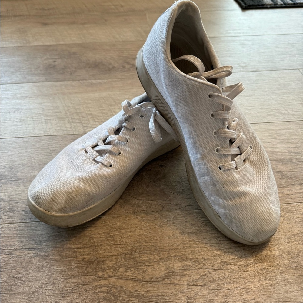 Nobull canvas trainer